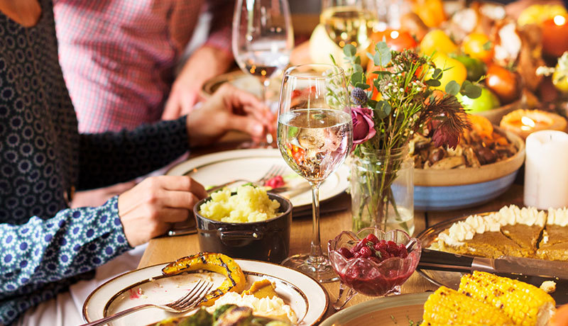 과식을 줄이기 위한 건강한 식습관